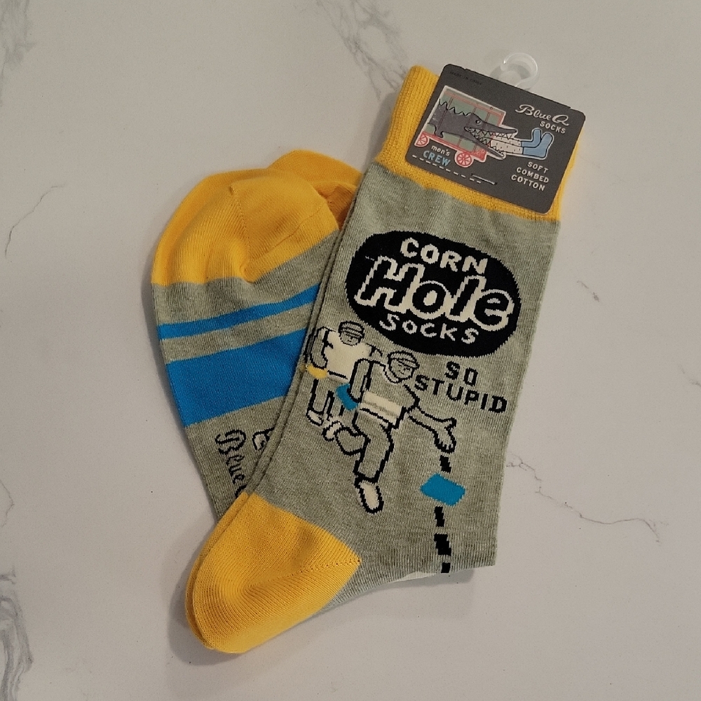Blue Q Corn Hole Socks - Yellow and Gray Fun Design NwT